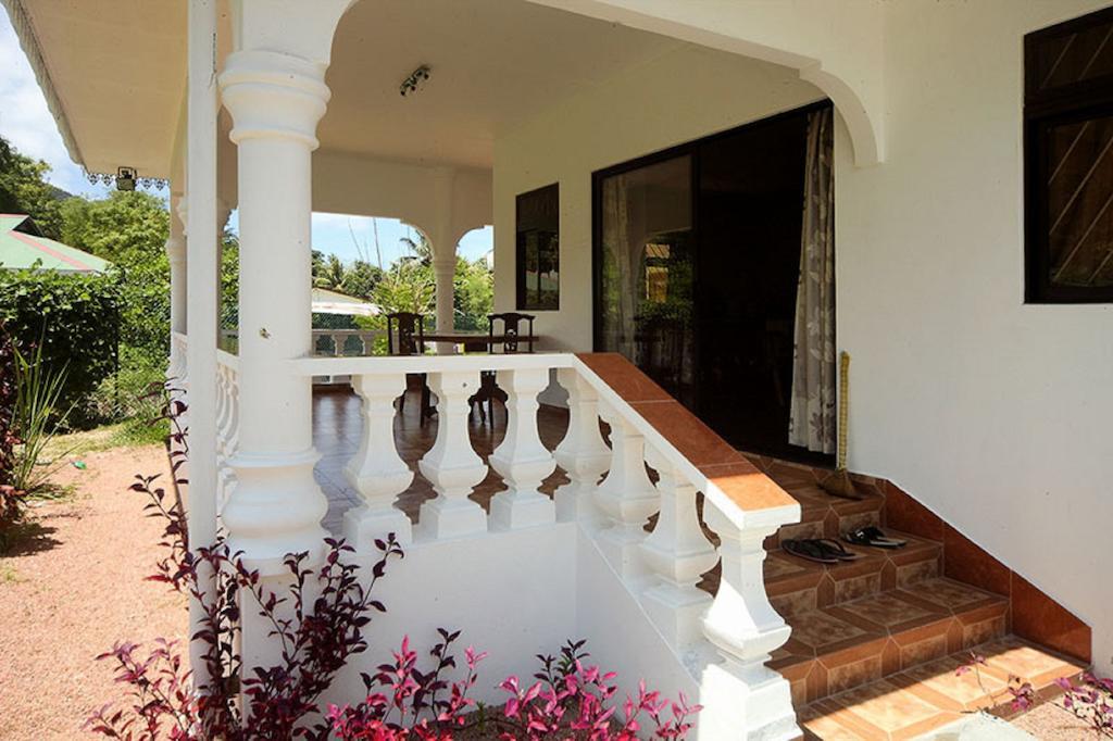 Coco Bay Villa Baie Sainte Anne Exterior photo