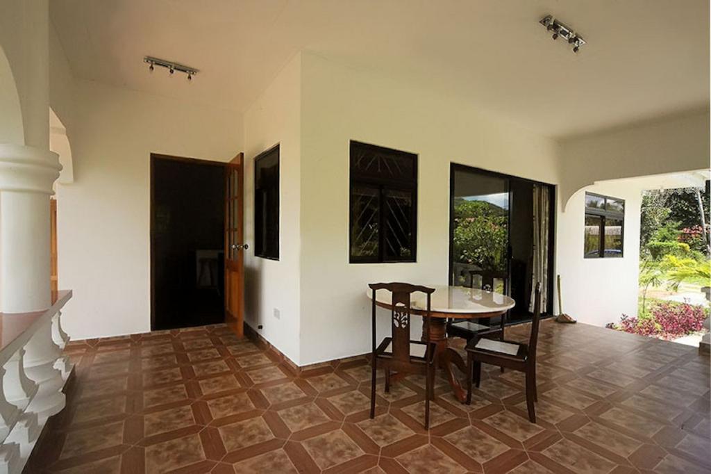 Coco Bay Villa Baie Sainte Anne Exterior photo